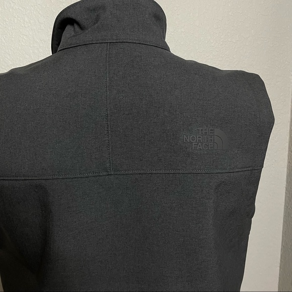The North Face Apex Bionic Vest Dark Gray Medium like new - Picture 7 of 8